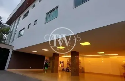 Mansão exclusiva de alto padrão no condomínio do lago | 830m² | 5 suítes