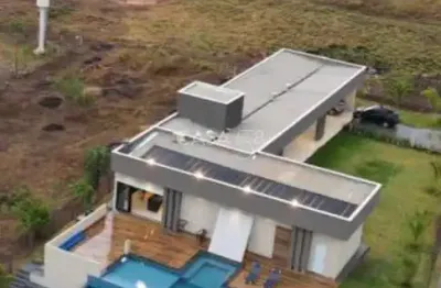 Casa térrea de alto padrão no condomínio monte sião – complexo arca parque