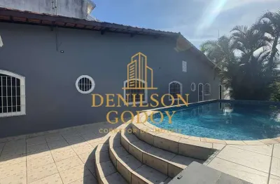 Casa na praia das palmeiras – conforto, espaço e lazer em bairro nobre.