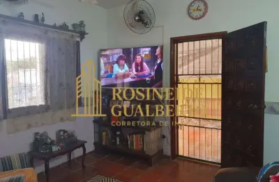 Casa à venda na praia das palmeiras – conforto, praticidade bem localizada.