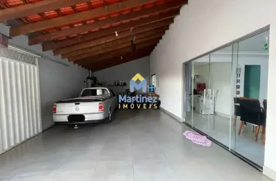 Linda casa a venda n bairro parque dos girassóis ii