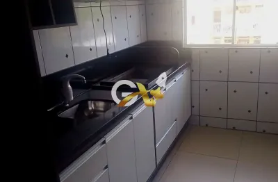 Apartamento semimobiliado 2 dormitórios com vaga coberta