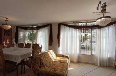 Casa com 5 quartos à venda na Rua Alexandre Dalcuch, 132, Bacacheri, Curitiba