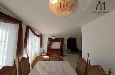 Casa com 5 quartos à venda na Rua Alexandre Dalcuch, 132, Bacacheri, Curitiba