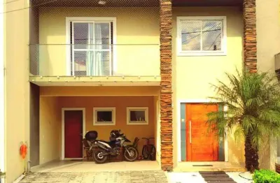 Sobrado no condominio solar florença, 3 dormitórios, com 150m² - umbará