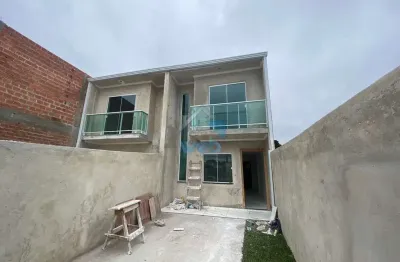 Sobrado em fase de construção á venda no bairro tatuquara, com 3 quartos, sala de estar e jantar, cozinha, lavabo e banheiro.