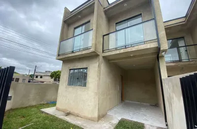 Sobrado de esquina com três quartos à venda na região do santa rita, no bairro tatuquara, em fase de construção.