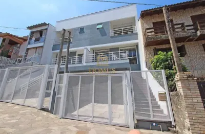 Casa com 3 quartos à venda na rua ivan iglesias, 35, jardim itu sabará, porto alegre por r$ 873.900