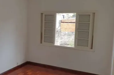 Casa com 2 quartos para alugar na Rua Belchior de Ordas, 247, Vila Leonor, São Paulo