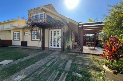 Charmosa casa de esquina no jardim panorâmico | garopaba-sc