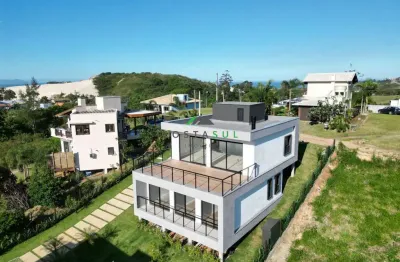 Charmosos sobrados de alto padrão próximo a praia de garopaba – sc