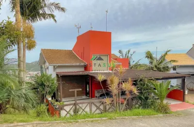 Locação de temporada – casa de alto padrão em garopaba (bairro ferraz)