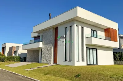 Casa de alto padrão no condomínio rosa internacional – garopaba/sc