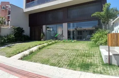 Sala comercial disponível para locação anual no centro - garopaba/sc