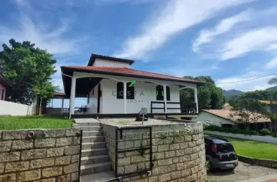 Charmosa casa de praia a 200 metros da praia do siriú - garopaba - sc