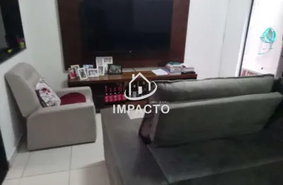 Sobrado com 6 dormitórios sendo 1 suíte com closet, churrasqueira e 2 vagas de garagem à venda