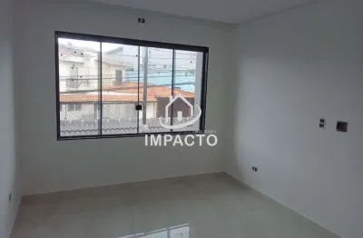 Sobrado com 3 dormitórios sendo 1 suíte com varanda e 2 vagas