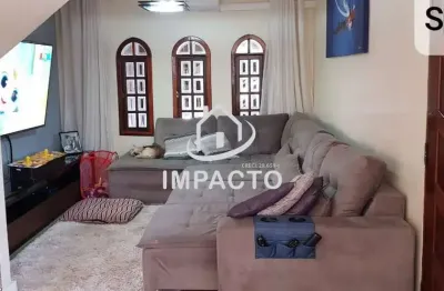 Sobrado com 2 suítes, área gourmet e vaga para 2 carros à venda