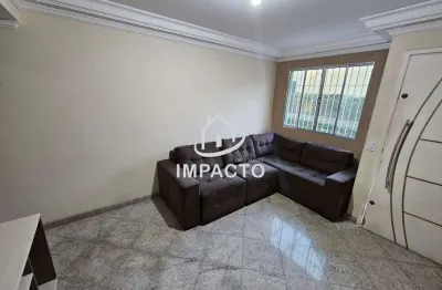 Sobrado em condomínio com 2 dormitórios e 1 vaga - semi mobiliado