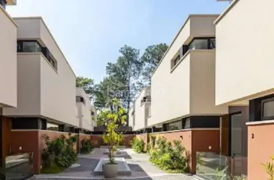 Casa de alto padrão na chácara flora condomínio exclusivo