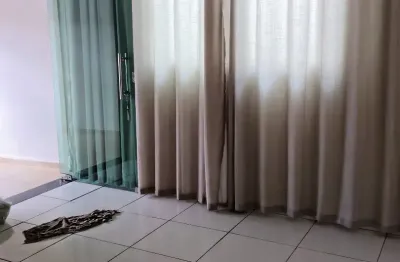 Vendo ótima  casa bairro mansuor  perto da escola Cecy Cardoso