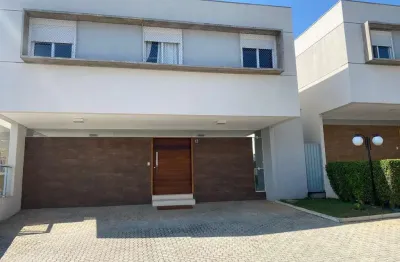 Sobrado para Venda em São Paulo, Interlagos, 4 dormitórios, 4 suítes, 5 banheiros, 4 vagas