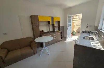 Casa 1 dormitório aluguel r$ 1.250,00 aceita depósito travessa rua da giestas, próximo padaria cepam (à 900 metros estação do metrô vila prudente)