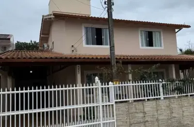 Casa com piscina a venda em praia do sonho, palhoça/sc