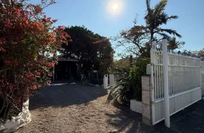 Casa com 5 quartos à venda na Rua Arnoldo Scharman, Enseada de Brito, Palhoça