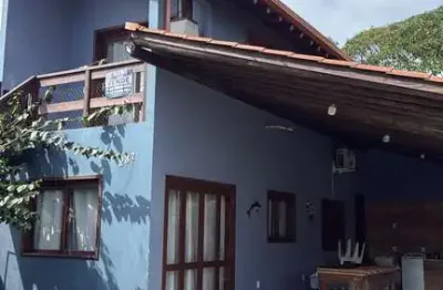 Casa a venda na praia de cima, praia da pinheira, palhoça-sc.