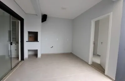 Ótimo geminado com 122m² construido com área de churrasco