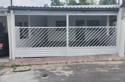 Casa em condomínio fechado com 2 quartos para alugar na Rua Paul Adam, 13, Parque 10 de Novembro, Manaus