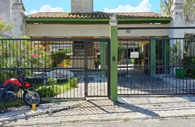 Casa com 2 quartos à venda na Rua Engenheiro Erociano da Cruz Neves, 284, Piatã, Salvador