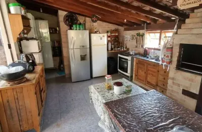 Chálé à venda de 4 dorm no camping casarão – itu/sp