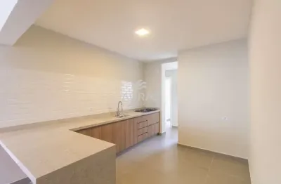 Apartamento com 3 quartos (2 suítes) no cabral – reformado com 100 m² privativos