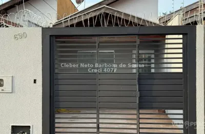 Casa com 2 quartos à venda na Avenida Henrique Bertin, 25, Jardim Los Angeles, Campo Grande