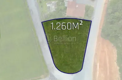 Terreno promissor para investidores ou para construir a casa dos seus sonhos, esperando por você!