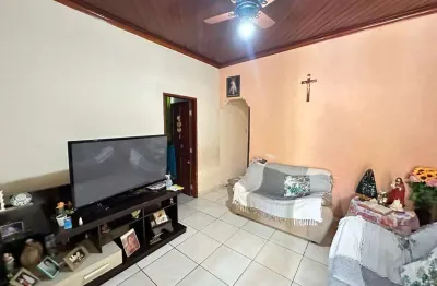 Casa com 3 quartos à venda no São Benedito, Guaratinguetá 