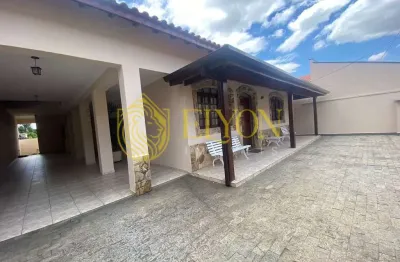 Casa com 3 quartos à venda na Vila Santa Rita, Guaratinguetá 