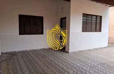 Casa à venda, 2 dormitórios, garagem coberta, uma edícula, parque do sol guaratinguetá sp.