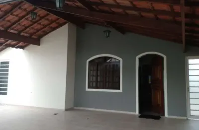 Casa em residencial village santana, guaratinguetá/sp