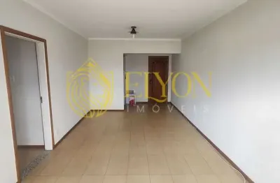 Apartamento com 3 quartos para alugar no Centro, Guaratinguetá 