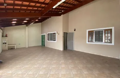 Casa com 3 quartos à venda no Residencial Village Santana, Guaratinguetá 