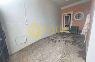 Casa com 6 quartos para alugar no Centro, Guaratinguetá 