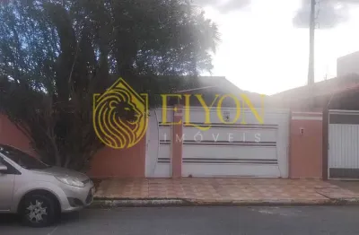 Casa em residencial village santana, guaratinguetá/sp