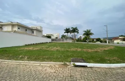 Terreno em condomínio em condomínio residencial prefeito gilberto filippo, guaratinguetá/sp
