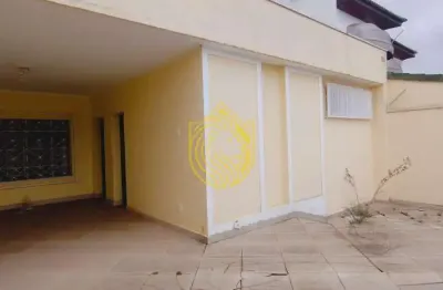 Casa com 3 quartos à venda na Vila Paraiba, Guaratinguetá 