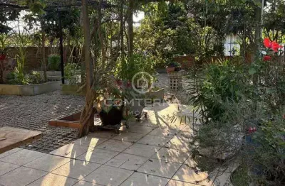 Casa com 3 quartos à venda na Rua Irineu José Moreira, Centro, Porto Belo