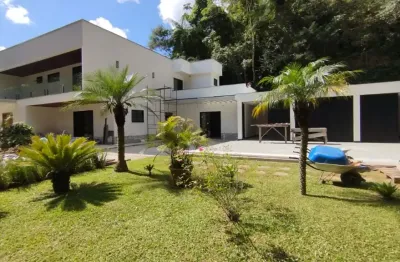 Casa com 5 quartos à venda na Rua Alfredo Timbira de Carvalho, 5658, Carlos Guinle, Teresópolis