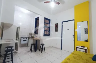 Maravilhoso apartamento reformado e mobiliado em copacabana